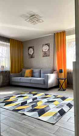 Сдается студия в Калининском районе. Ориентир: Медицинский университет Донецк