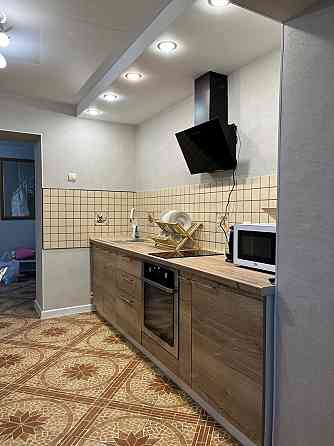 Сдается шикарная трехкомнатная квартира в Ленинском районе. Донецк