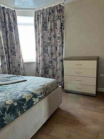 Сдается шикарная трехкомнатная квартира в Ленинском районе. Донецк