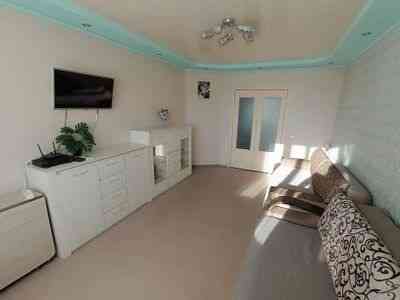 Сдается просторная 2-комнатная квартира в пролетарском районе на улице раздольной. Донецк