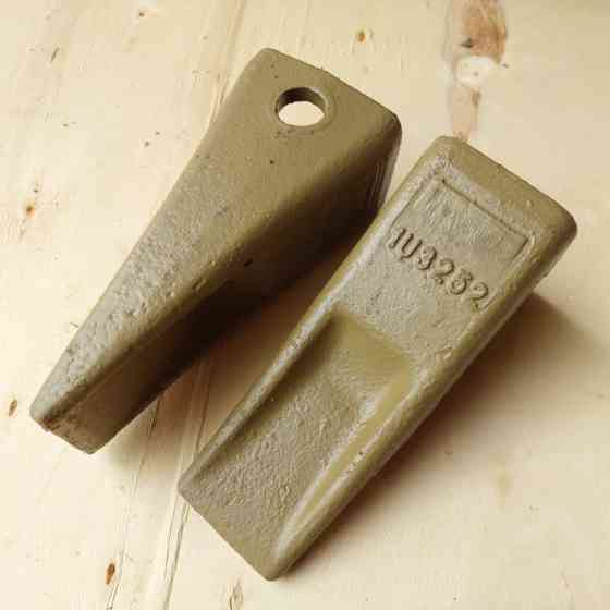 Адаптеры и коронки J250 ковшей экскаваторов и погрузчиков Caterpillar Донецк