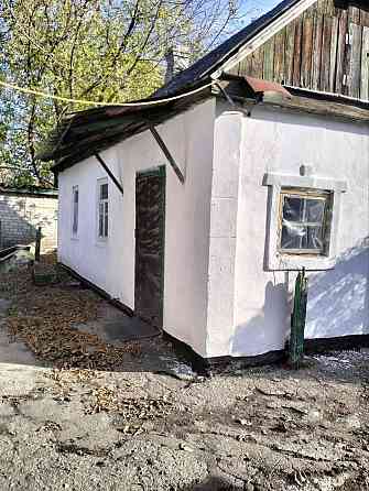 Продаётся с гаражом и землёй большой дом в Куйбышевском районе Донецк