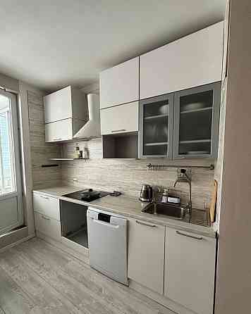 Сдаю двухкомнатную квартиру 53.0 м² этаж 2, город Донецк, Калининский район, Проспект Ильича, Донецк