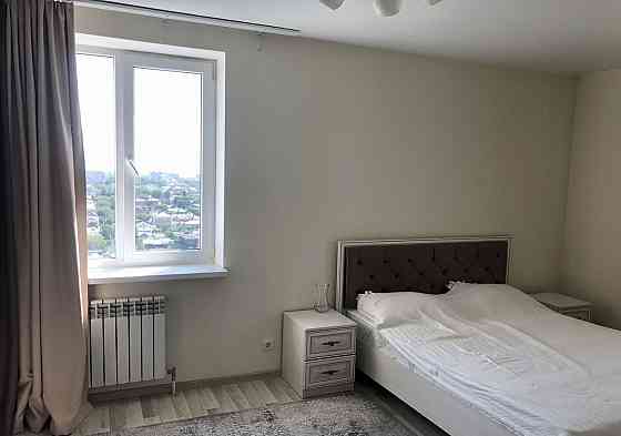 Сдаю однокомнатную квартиру 48.0 м² этаж 10 город Донецк, Ворошиловский район, улица 50-летия Донецк