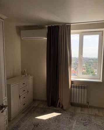 Сдаю однокомнатную квартиру 48.0 м² этаж 10 город Донецк, Ворошиловский район, улица 50-летия Донецк