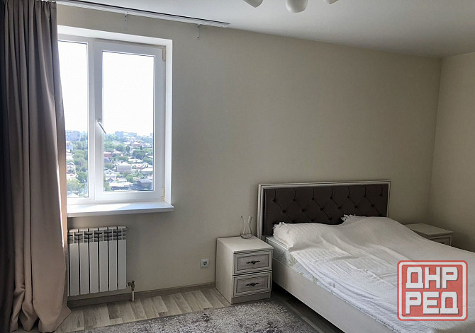 Сдаю однокомнатную квартиру 48.0 м² этаж 10 город Донецк, Ворошиловский район, улица 50-летия Донецк - изображение 1