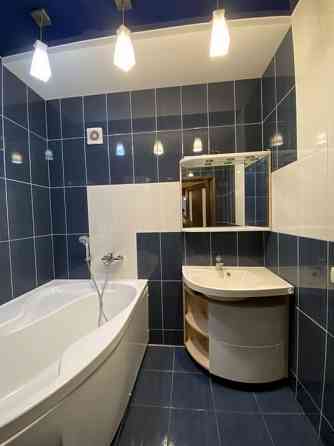 Сдается уютная 2к/квартира в Пролетарском районе. Общая площадь- 57 м2. Этаж 6/9. Донецк