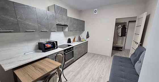 Сдаю однушку в Калининском районе Донецка, с отличным ремонтом. Донецк