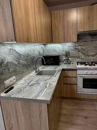 Аренда 2к люкс в центре с водой Макеевка