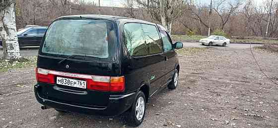 Продам Nissan Serena состояние отличное Макеевка