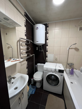 Продажа 1 комнатной квартиры район 3/5, пл. Грибиниченко, по ул.Ленина Макеевка