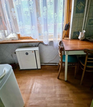 Продажа 2 комнатной квартиры район 3/5, пл. Грибиниченко Макеевка