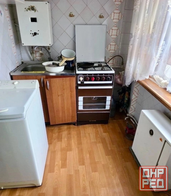 Продажа 2 комнатной квартиры район 3/5, пл. Грибиниченко Макеевка - изображение 2