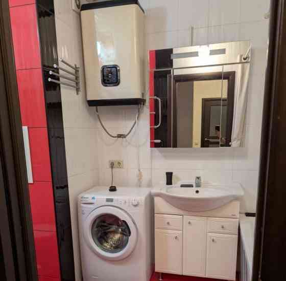 Сдаю однокомнатную квартиру 45.0 м² этаж 4/8 Ворошиловский район, Крытый рынок Донецк