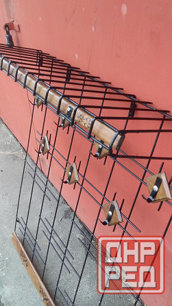 Металлическая вешалка для прихожей Донецк - изображение 1