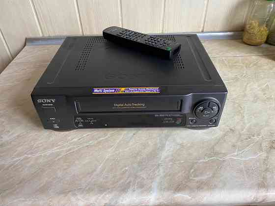 Продам срочно медиа центр , dvd cd проигрыватель, кассетный проигрыватель Донецк