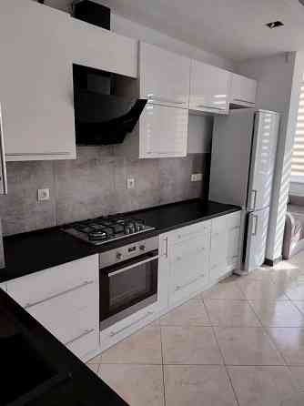 Однокомнатная квартира в Киевском районе, ул. Артёма, Тц Белый лебедь, Травматология Донецк