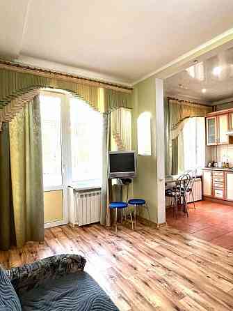 Сдается двухкомнатная квартира-студия в Кировском районе. 2 этаж Донецк