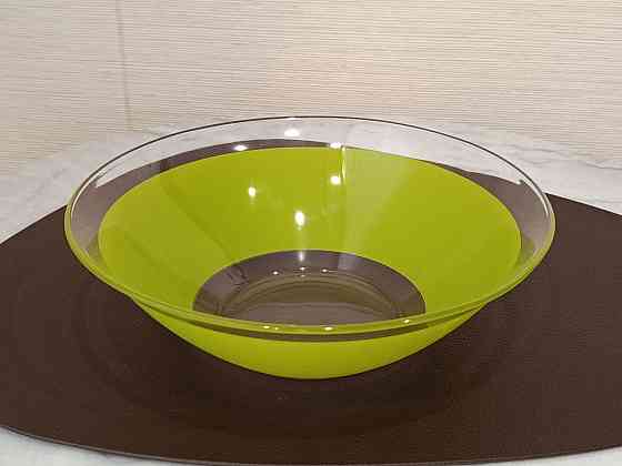 Стеклянные салатники, блюдо. Донецк