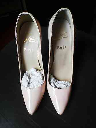 Туфли женские Christian Louboutin новые Донецк