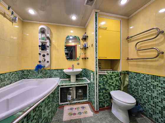 Цена снижена ! Продам 2х к.кв., ул.Болотникова 1, 8/9, ж/м Комсомолец. Горловка