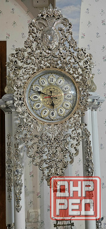 Напольные белые часы Макеевка - изображение 1