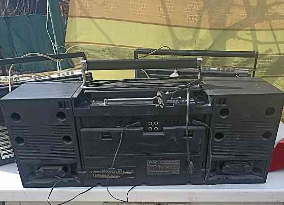 Продам радиоприеиник Макеевка