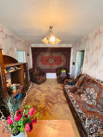 Продам 2 комнатную квартиру Центр г.Макеевка Центрально- Городской район ул. Островского (15 линия) Макеевка