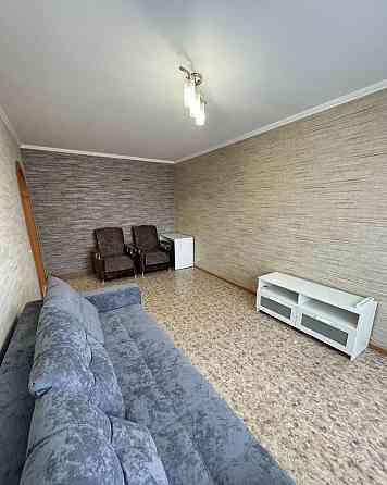 Сдаю двушку квартиру в Куйбышевском районе на площади Бакинских Комиссаров. Донецк