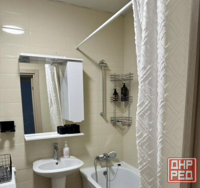 Сдаю однокомнатную квартиру 39.0 м² этаж 2/5 Киевский район, улица Артема, Донбасс арена Донецк - изображение 4