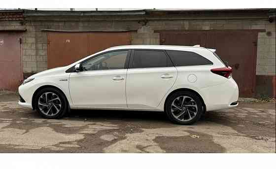 Продам Toyota Auris 1.8 CVT, 2016, Гибрид Донецк