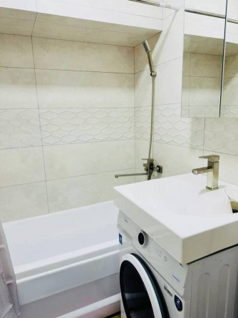 Сдаем в аренду 3-комн. кв. на Дзержинского. Донецк