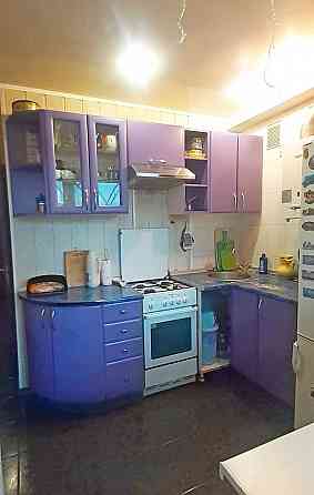 Продам 3х ком. кв-ру на пл.Конституции 3/7 с лифтом Донецк