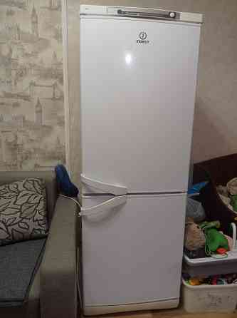 Продам холодильник indesit Донецк