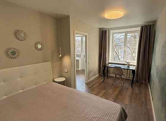 Калининский район. Ул. Капитана Ратникова 2ком. рядом с Заправкой мотор. Донецк