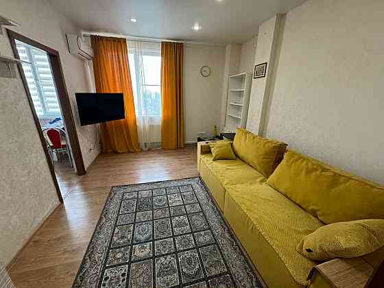 Ленинский район. Площадь Ткаченко. Рядом Цирк. Реальная Донецк