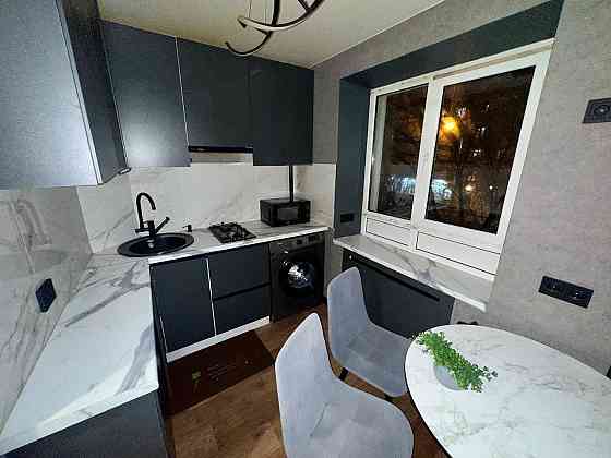 Сдаётся двухкомнатная квартира. ул.Набережная 117Б. Реальная по факту. Донецк