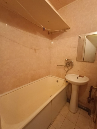 продам 2-комнатную квартиру на Текстильщике Донецк