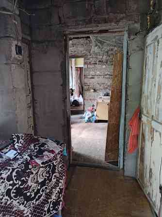 Продаю квартиру на земле в Калининском районе. Донецк