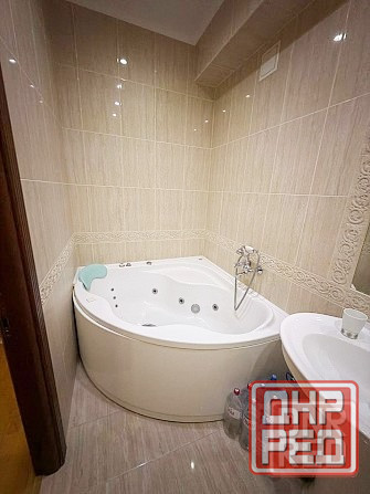 Продам шикарную 2 к кв . 60 кв м б. Пушкина вид на бульвар Донецк - изображение 7