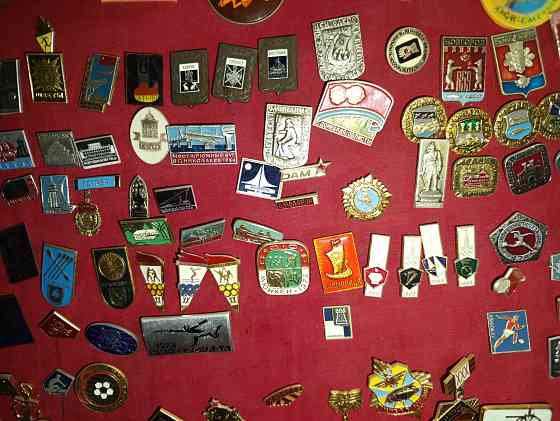 Продам значки ссср. Енакиево