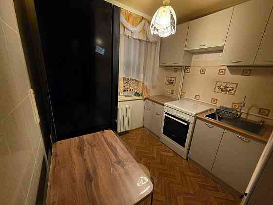 сдам 3х комн кварт. в калинин. р-не, бул. шевченко, отличная, есть все,вода. Донецк