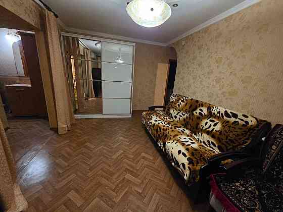 сдам 3х комн кварт. в калинин. р-не, бул. шевченко, отличная, есть все,вода. Донецк