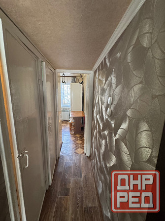 3к кв Железнодорожный, этаж 1/5, не угловая (хольная) Макеевка - изображение 2