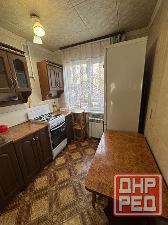 3к кв Железнодорожный, этаж 1/5, не угловая (хольная) Макеевка - изображение 5