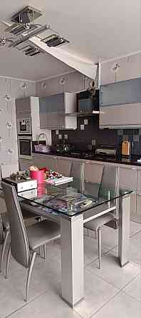 Продам элитную 5-комнатную кв.,центр Донецк