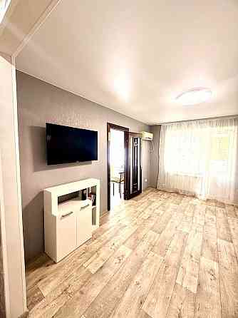 2-ка в ворошиловском районе, улица Университетская, 23 Донецк