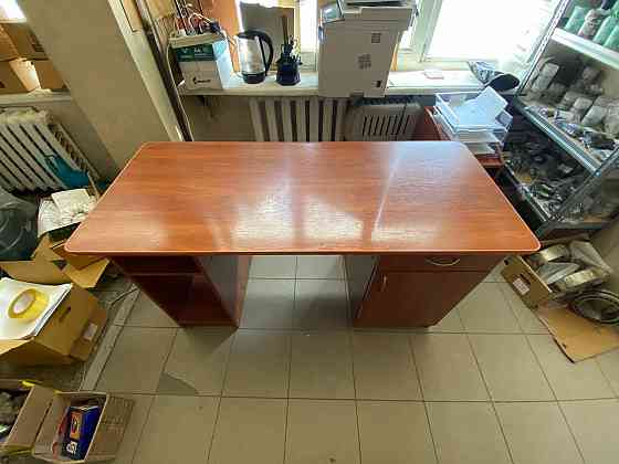 Стол офисный, 140х60х50см, б/у Донецк