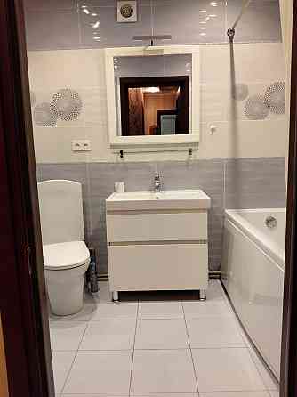 Сдам в Калининском р-не Новострое 2-х комн. Ремонт. Всё есть. Накопительный и нагревательный баки Донецк