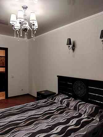 Сдам в Калининском р-не Новострое 2-х комн. Ремонт. Всё есть. Накопительный и нагревательный баки Донецк